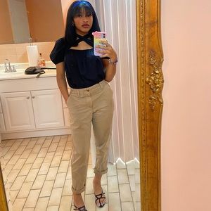 Meet your Posher, Foxi